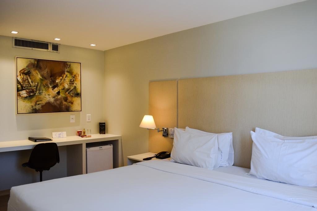 Hotel America Bittar